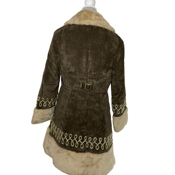 Vintage 60/70s ILGWU Faux Fur & Suede Women's Coat With Embroidered Cuffs & Quil - Picture 2 of 16